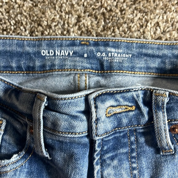 Size 8 Old Navy O.G. Straight Jeans - Picture 2 of 4